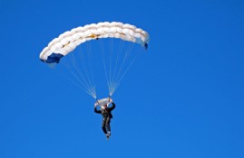 多米APP下载-浓眉哥新星回归赛场表现惊艳，雄鹿未来可期！